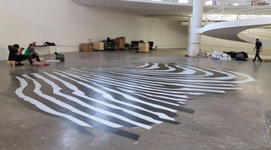 "adesivo - comunicação visual - adesivo de piso - impressão digital "