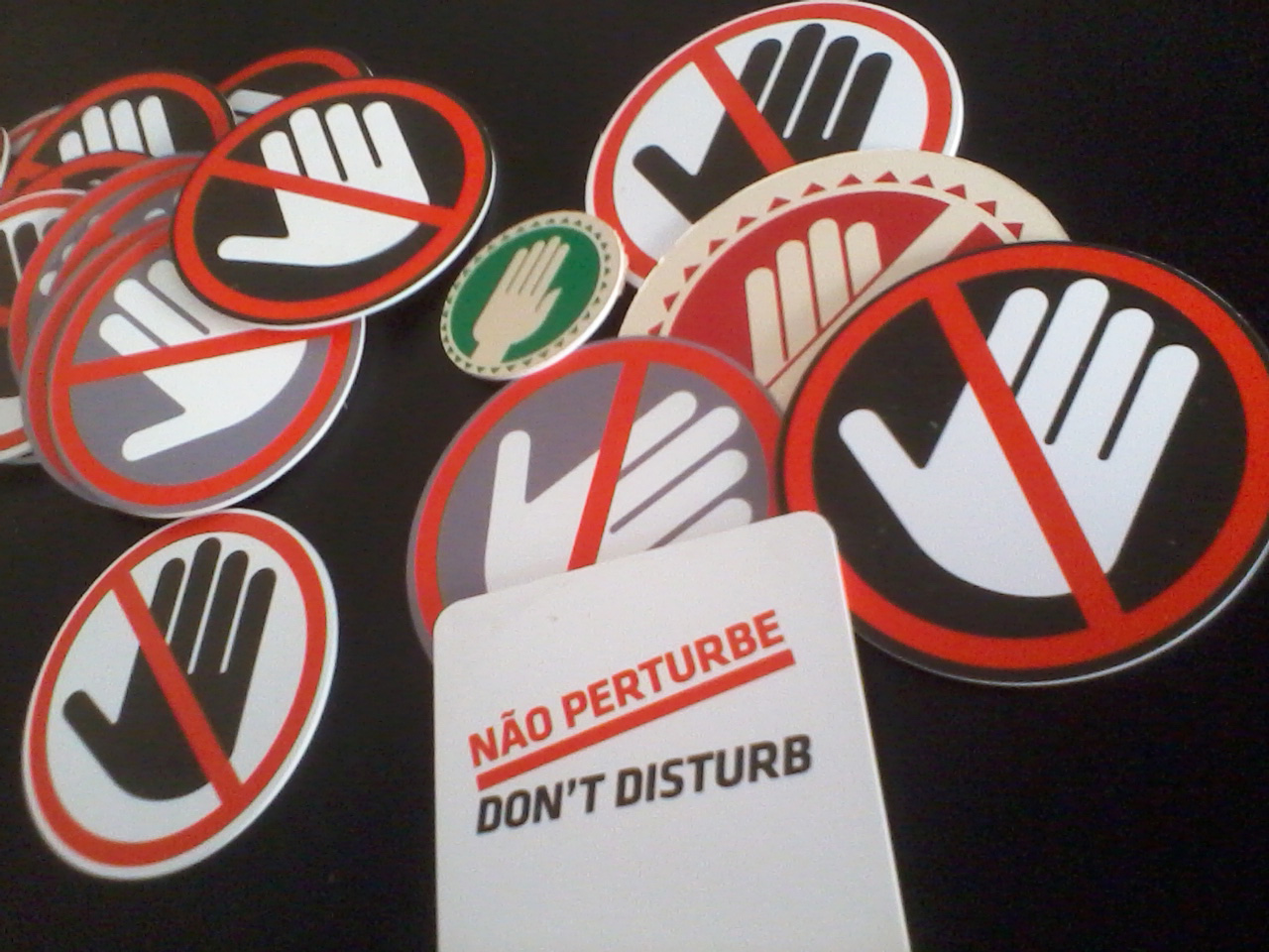 "impressão UV - recorte eletrônico - comunicação visual "